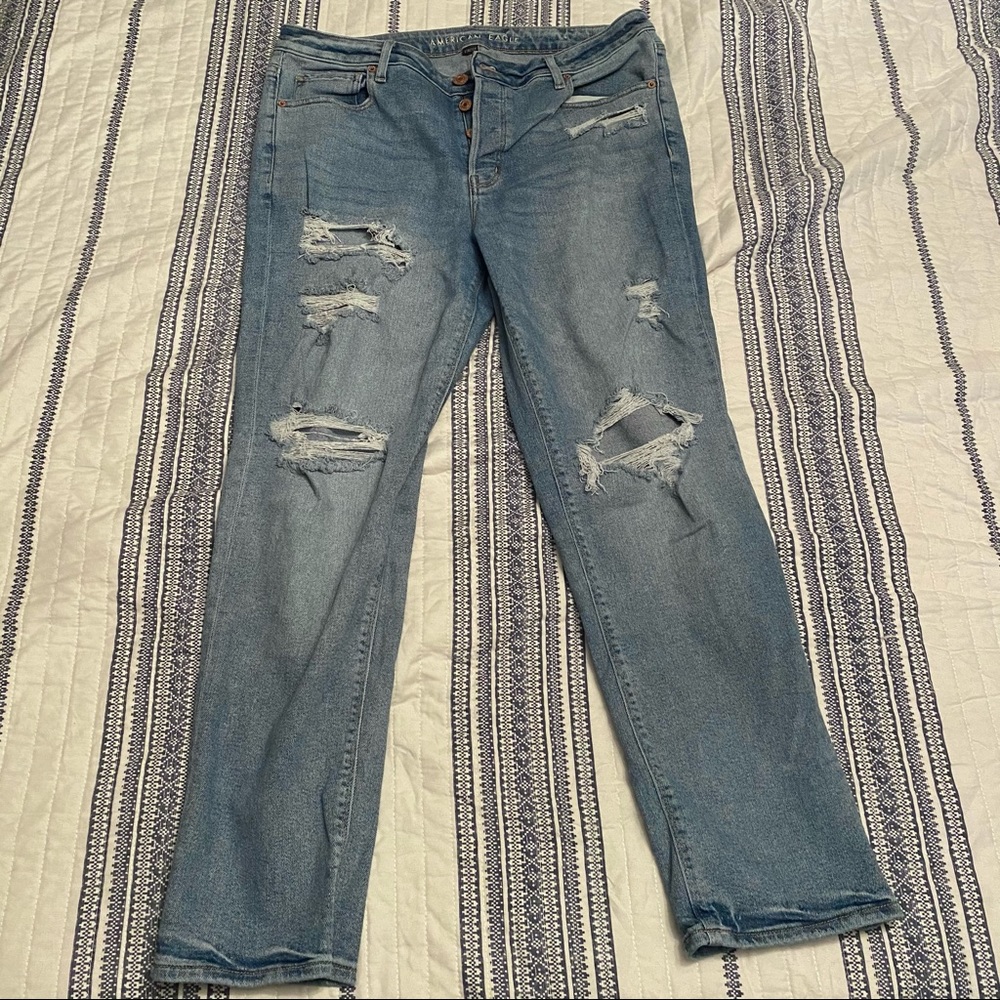 American Eagle 16L Tomgirl Mom Jeans